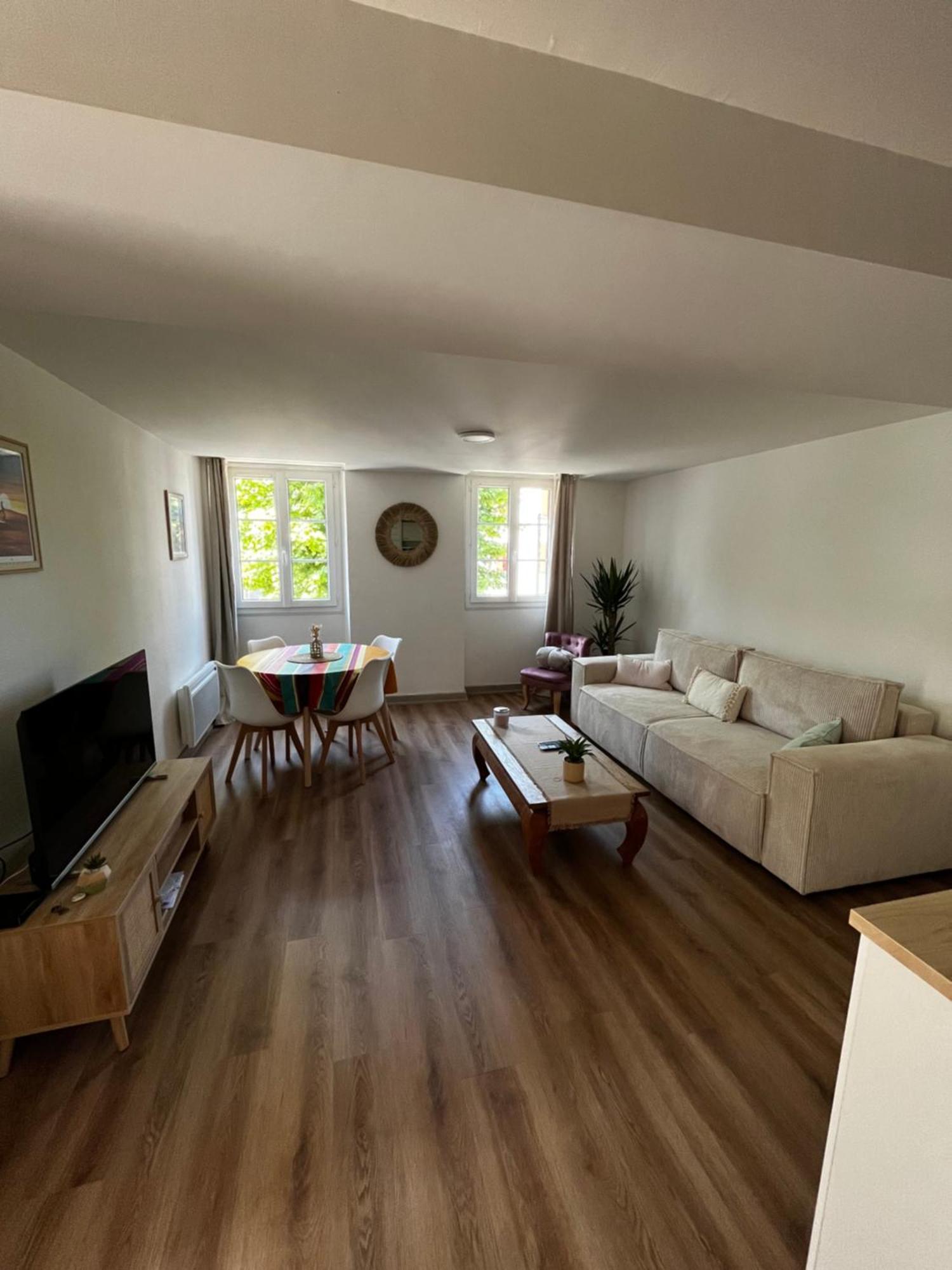 Appartement T3 康博莱班 外观 照片